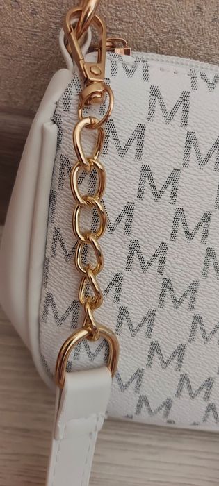 Стильная мини сумочка белая