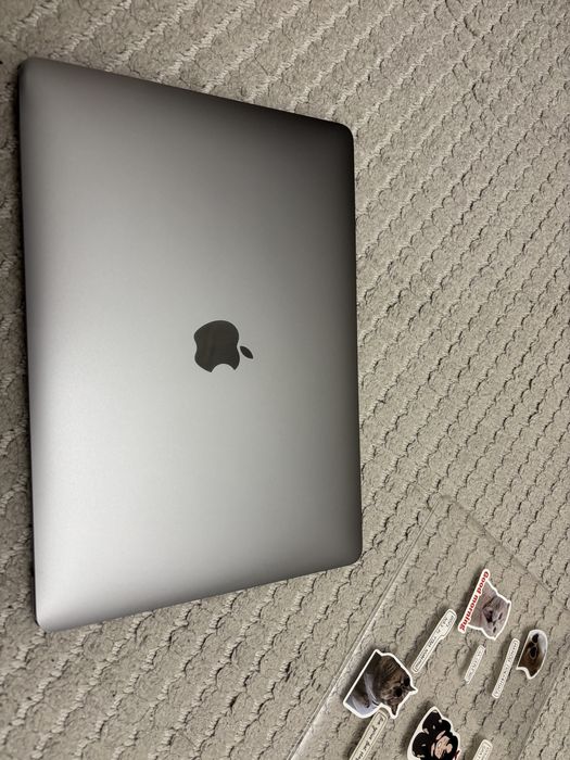MacBook air m1 8/256