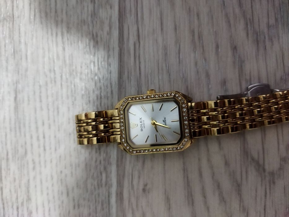 Часы Rolex женские.