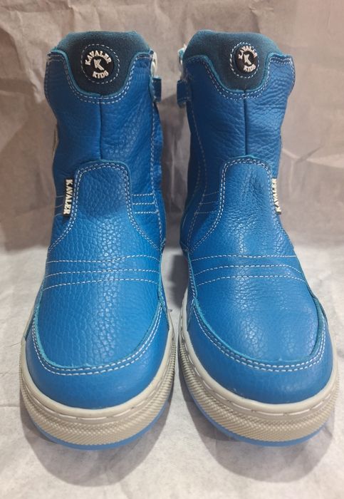 Детски боти-размер 31.От естествена кожа,синя напа,подплатени с агнешк