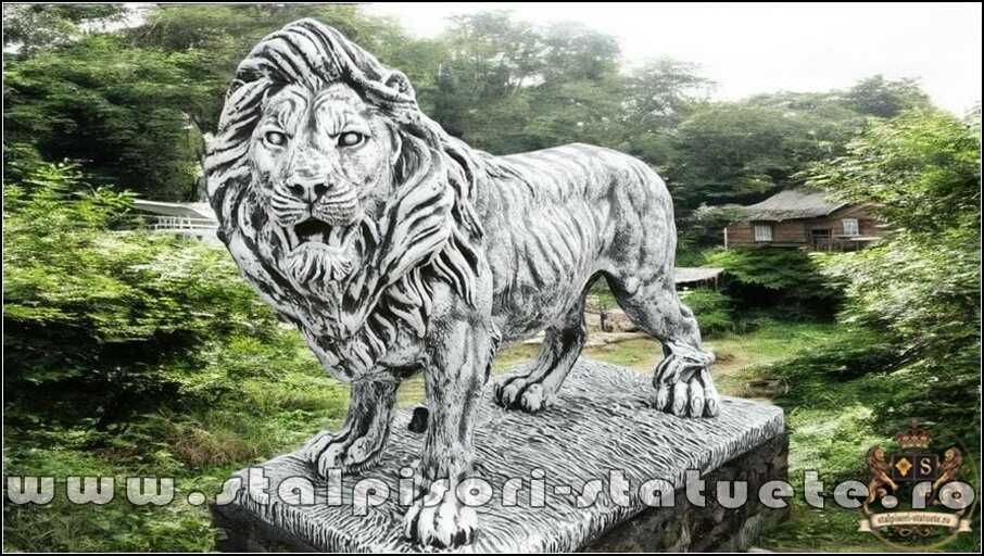 Statuetă leu mare în picioare, gri patinat, model S33.