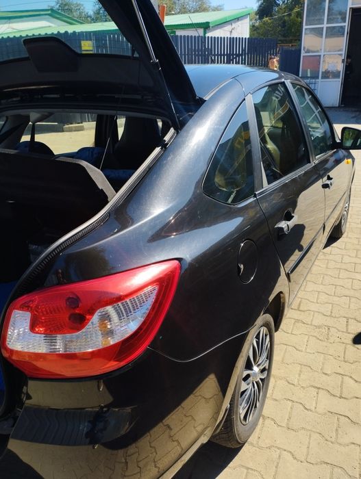 Продам машина Лада Гранта