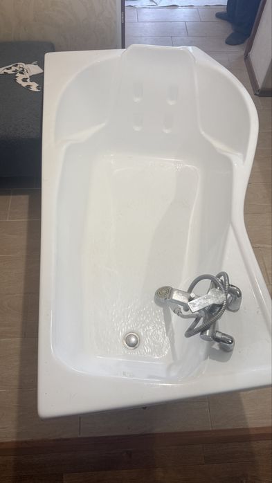 Продам ванную б/у