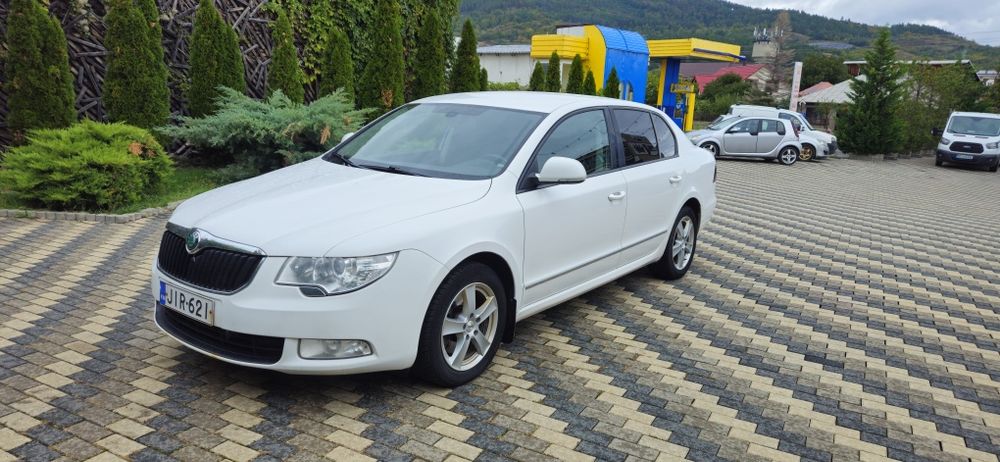Skoda superb 2.0 diesel DSG 2012