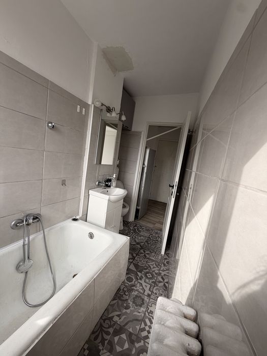 Apartament 3 camere de inchiriat