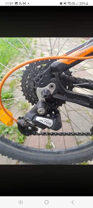 Vând bicicletă KTM wild roțile sunt de 26