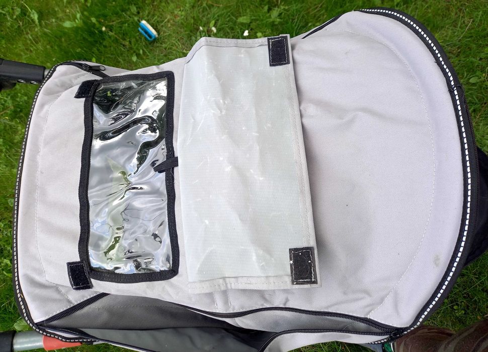 Cărucior  pentru câini paralizati sau probleme locomotorii