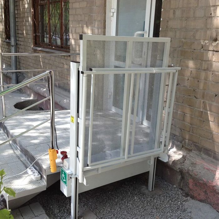 Вертикальные подъемники ( пандусы ) для инвалидов