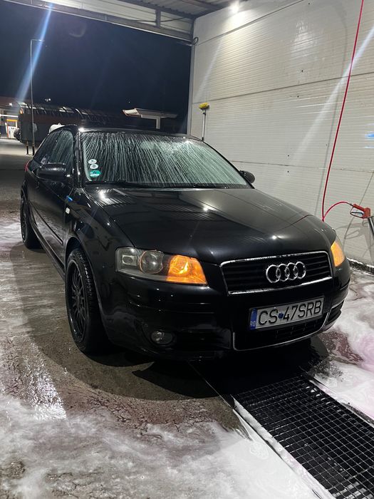 Audi A3 8P 1.6 FSI, 2004 in 3 uși