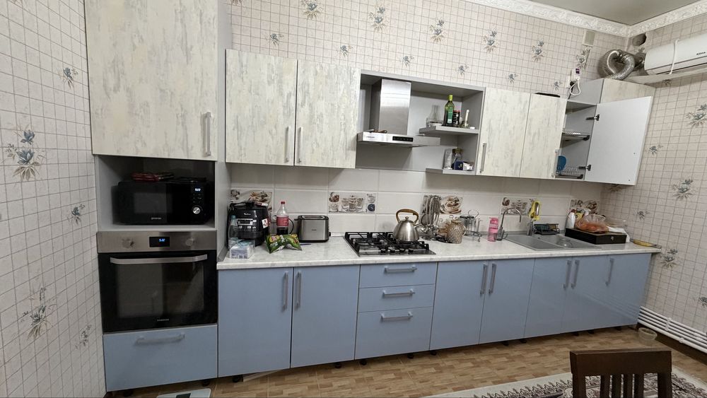 Кухонный  гарнитур