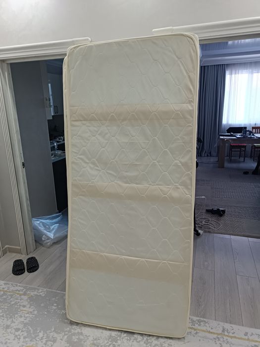 Отдаю матрасы 200х90