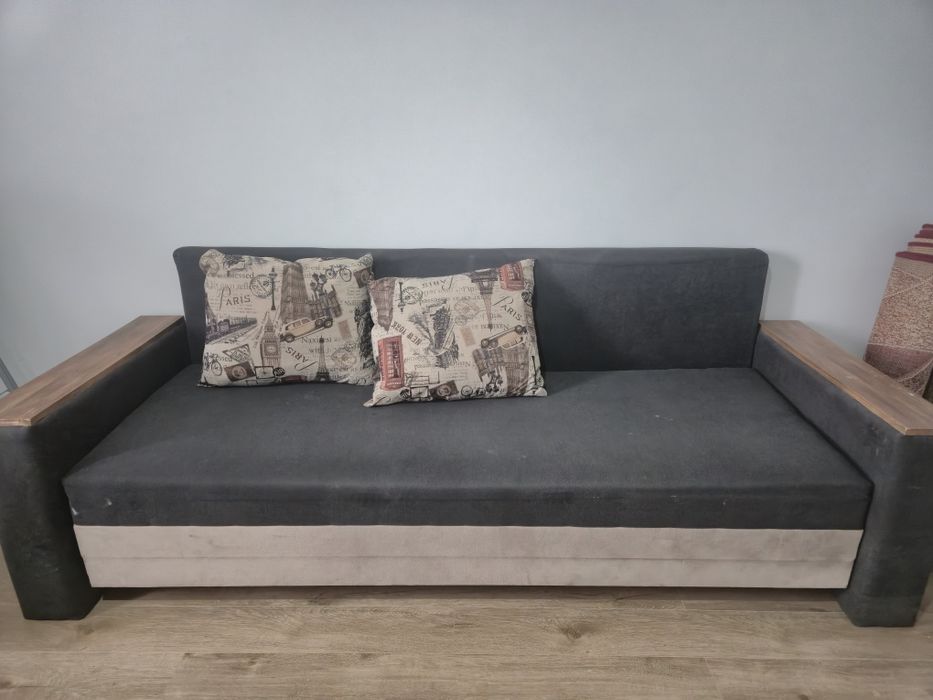 Продам диван срочно