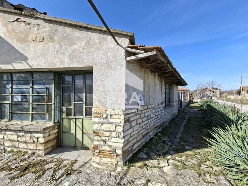 Продава се Магазин в с. Стърмен, Област Русе - 103 кв.м за 156 €/кв.м - Снимка #1