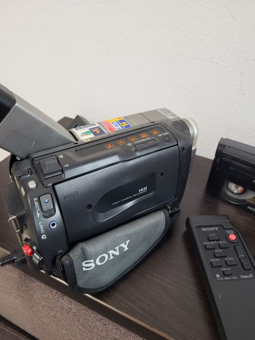 Cameră Video Sony TRV66E Hi 8 XR