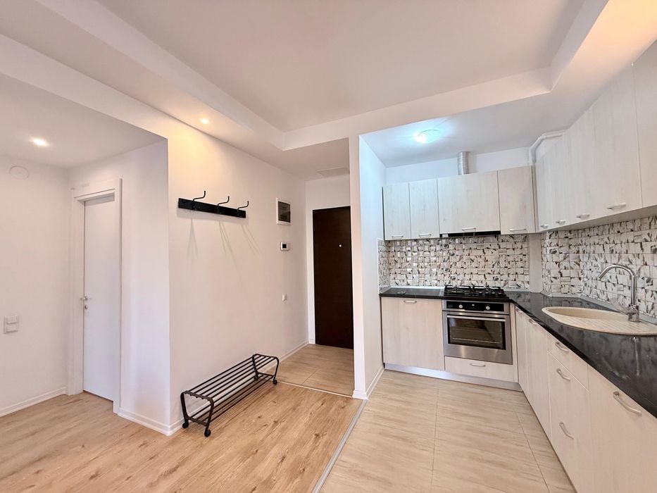 Apartament 2 camere Cosmopolis cu vedere la Piscina