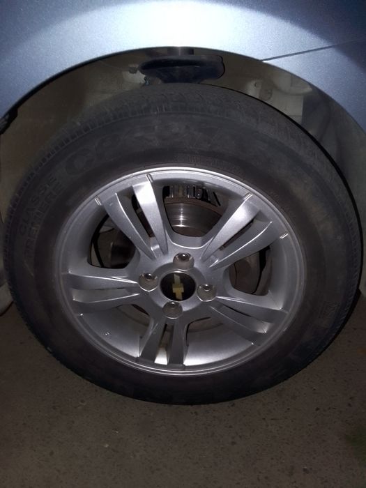 Продается резина  Nexen