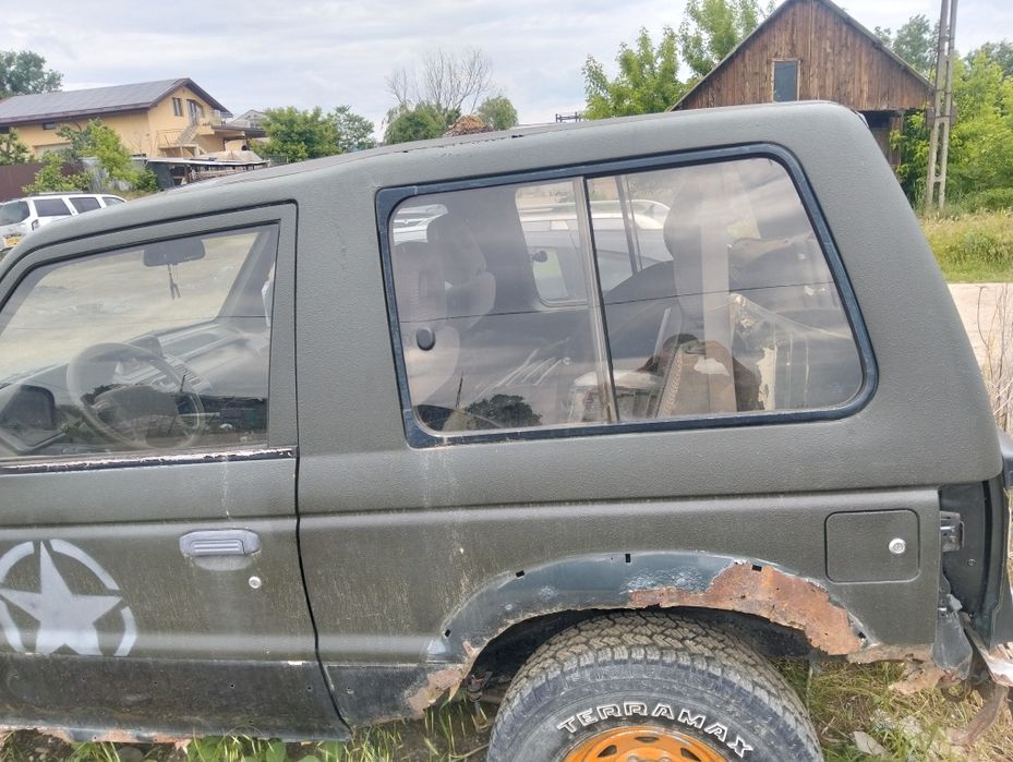 Mitsubishi pajero mk2