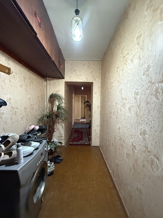 Срочно продается 3-х комн квартира в Сергели строител