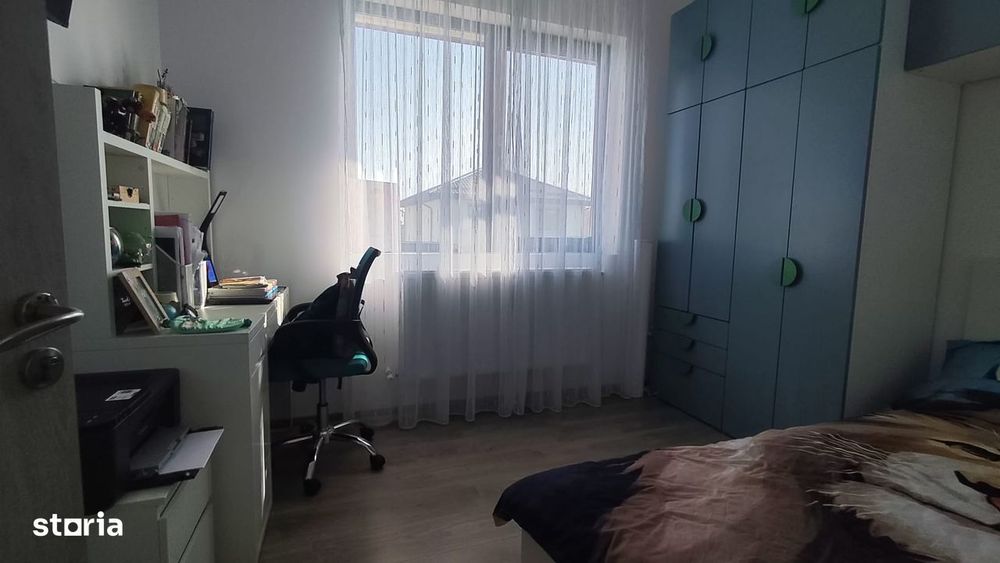 Casă cu 4 camere, curte și pivniță, Berceni