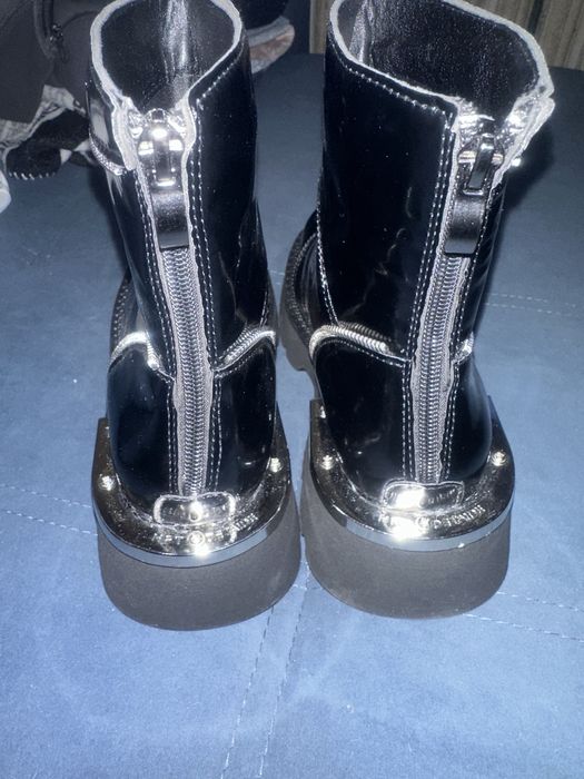 Продам ботиночки осене-весенние