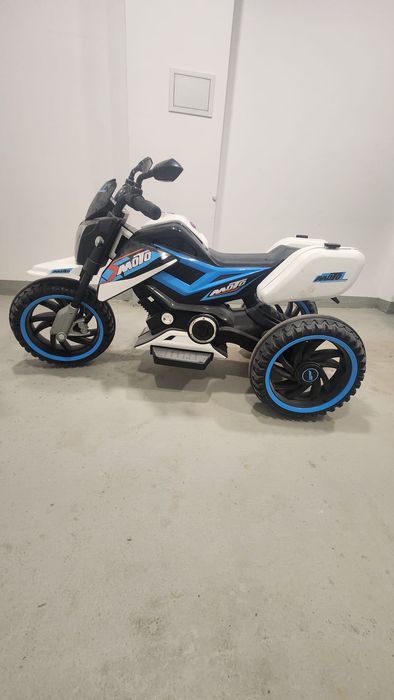 Детски акумулаторен мотор