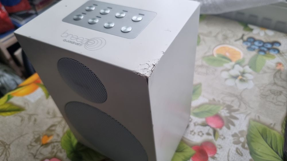 Boxa portabila hifi quadral breeze one cu probleme