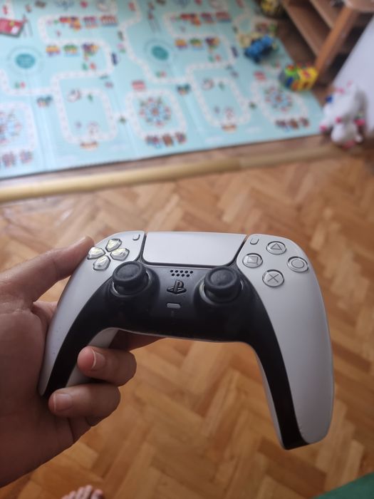 Playstation 5 825Gb + Controller DualSense