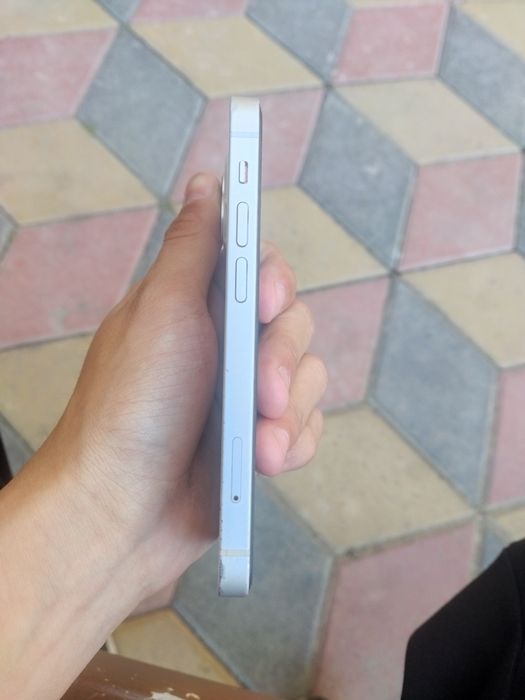Продам Iphone 13 mini на запчасти