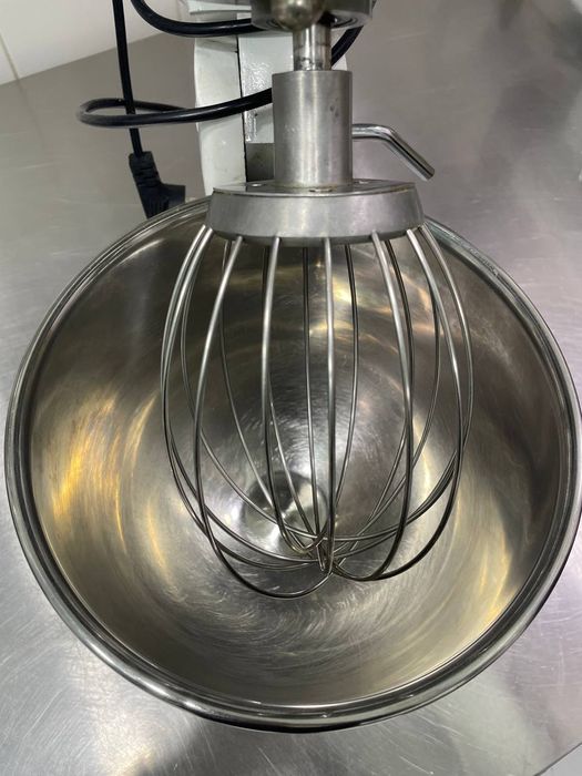 Mikser sotiladi ideal