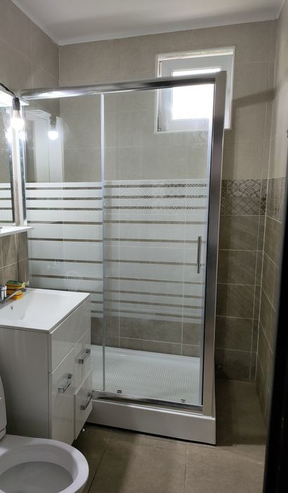 Vând apartament cu două camere