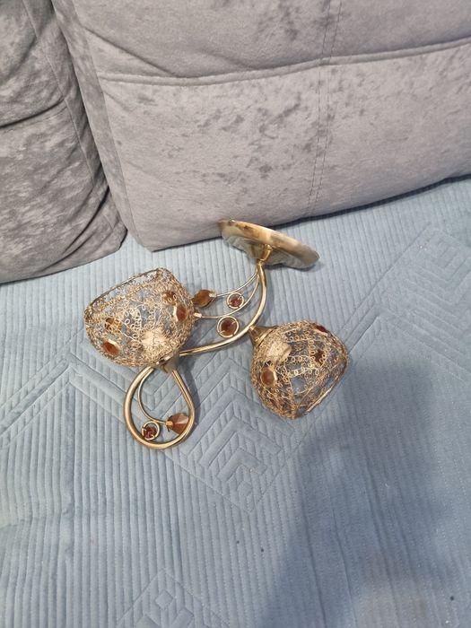 Продам люстру с креплением