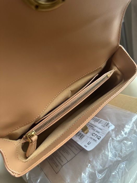 Pinko чанта естевена кожа