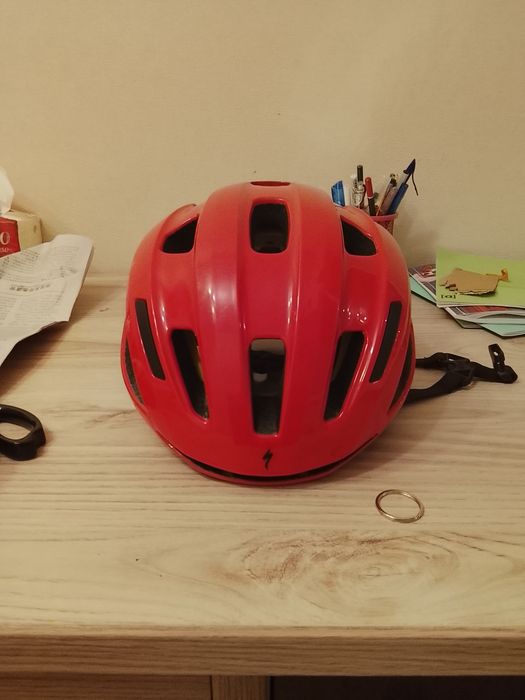 Шлем specialized