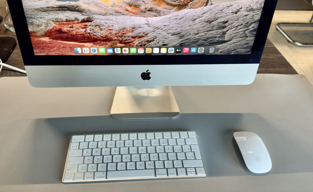 iMac 21.5” | Impecabil