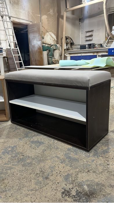 Тумба для обуви. достовка до двери