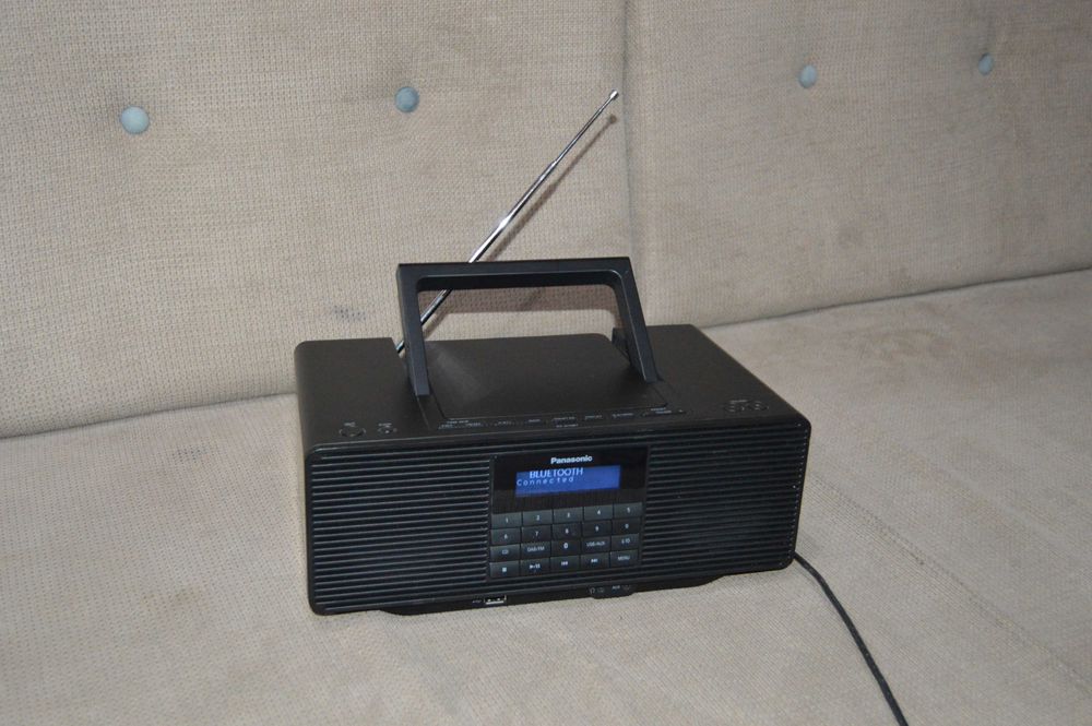 Sistem Audio Portabil Panasonic RX-D70BT – Bluetooth, CD, DAB+, FM, USB