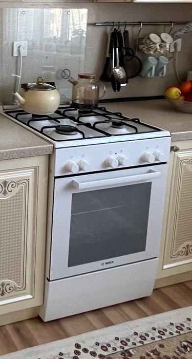 Продается газовая плита BOSCH