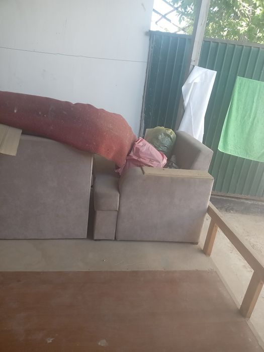 Диван. Угловой .