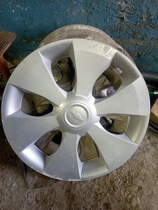 Продам колпак Шевроле