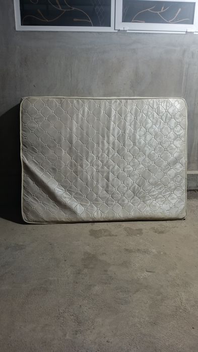 Matras Purjinalik. Yaxshi holatda