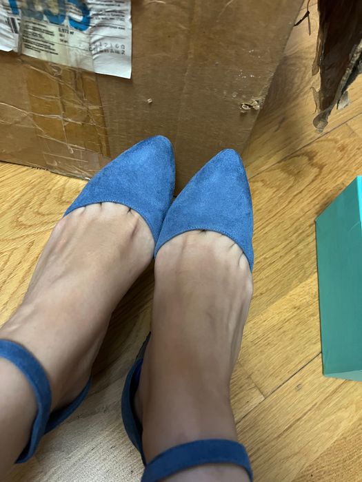 Босоножки бежевые