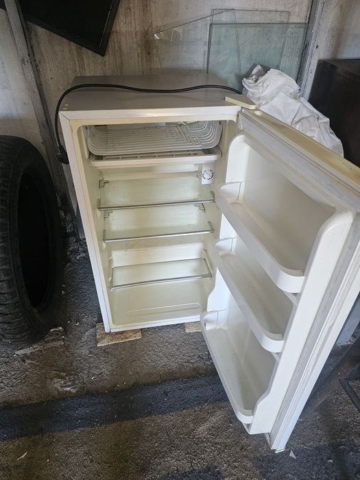 Холодильник небольшой Midea