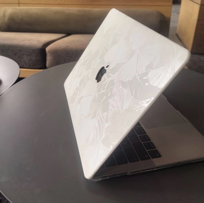 Чехол для MacBook Pro 16