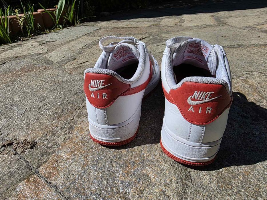 Маратонки/кецове Nike бели с червено