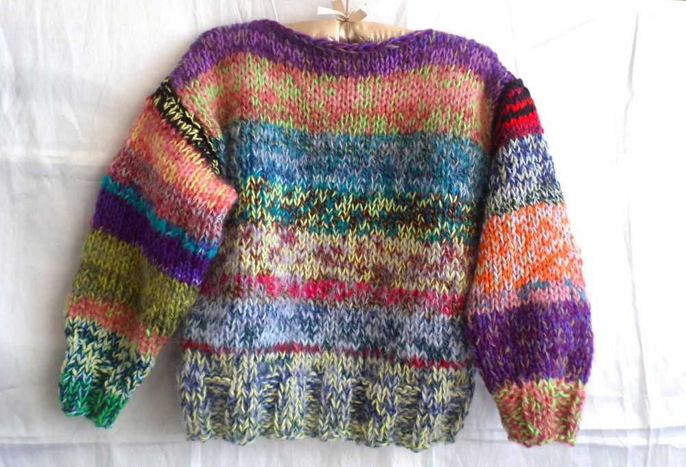 Бутиков ръчно-плетен мохер пуловер