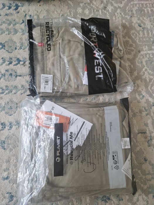 Продаётся спец одежда