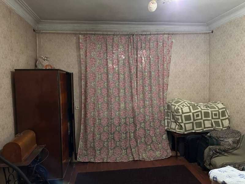 ул.Ш.Руставели №172 Школа Высокопотолочка 3\2\3 Средн. 75м2 Балкон 2х3