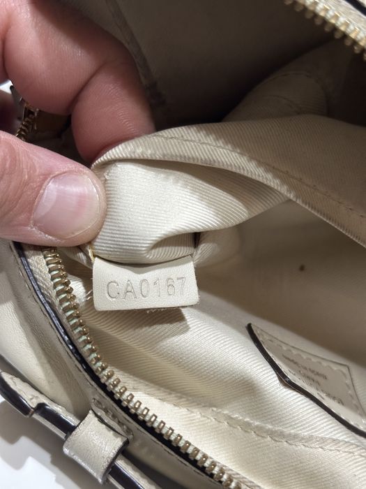 Дамска кожена чанта Louis Vuitton Saintonge Monogram / Cream White