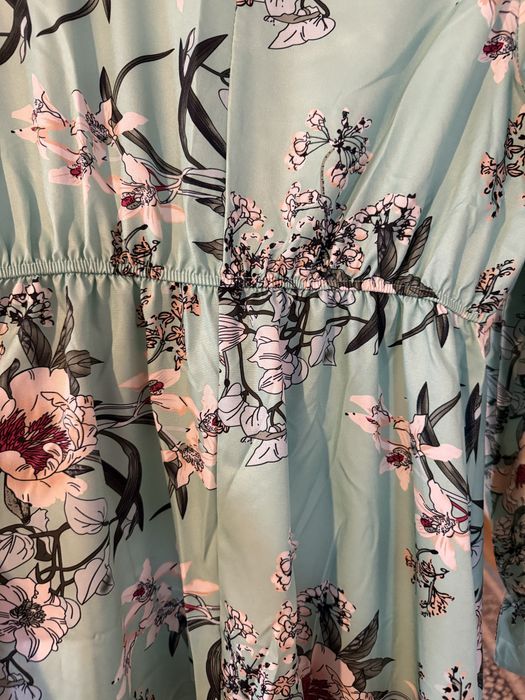 Vand rochie o singura purtare