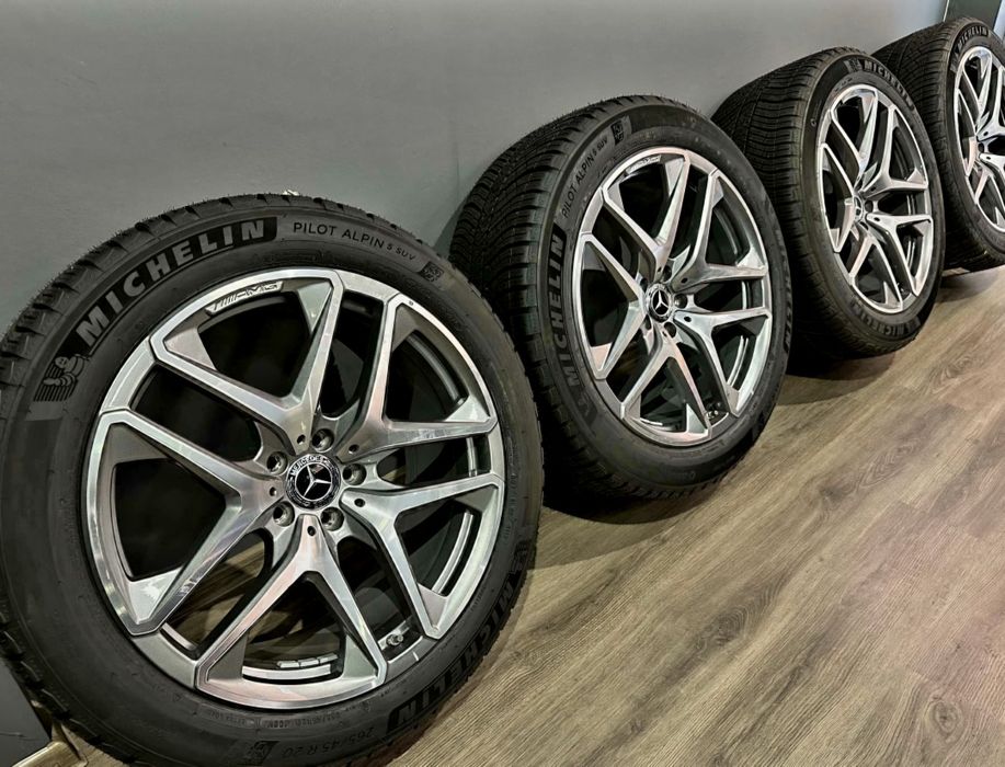 AMG  Mercedes  20 Оригинал